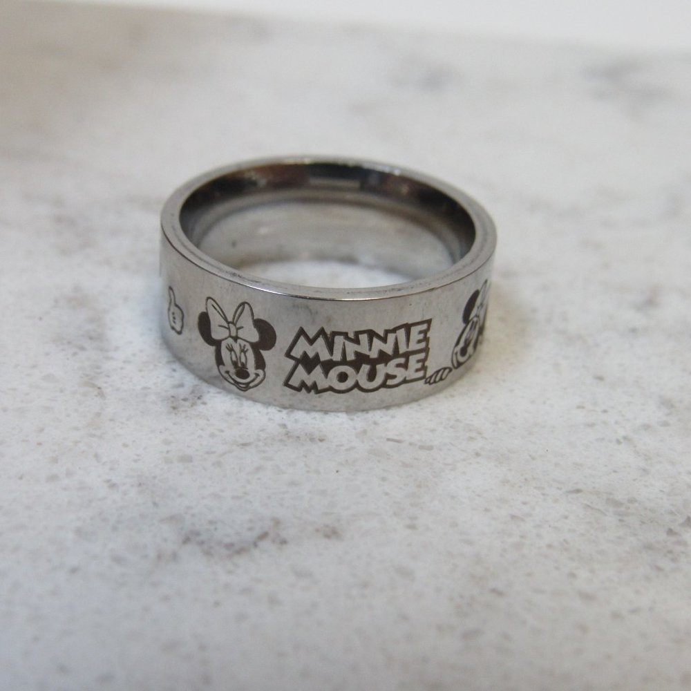 Minnie Mouse Size 8 Steel Ring